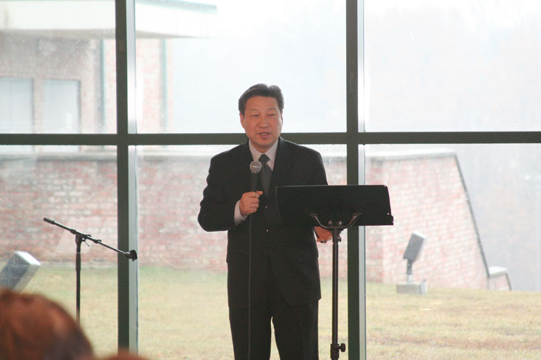 121908-Senior (5).jpg